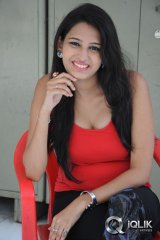 Swetha Jadhav at Inka Emi Anukoledu Movie Press Meet